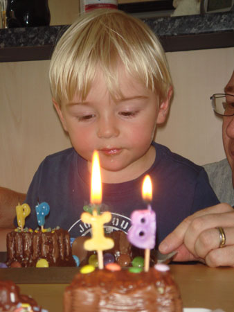806 Jonas 2 Jahre