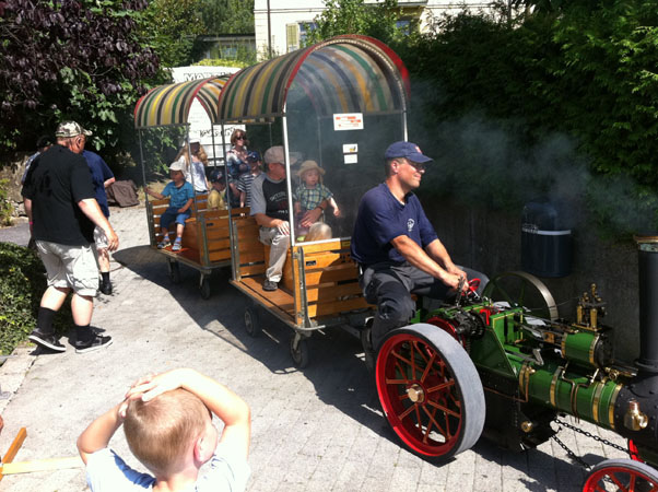 873 Dampftraktor in Vitznau