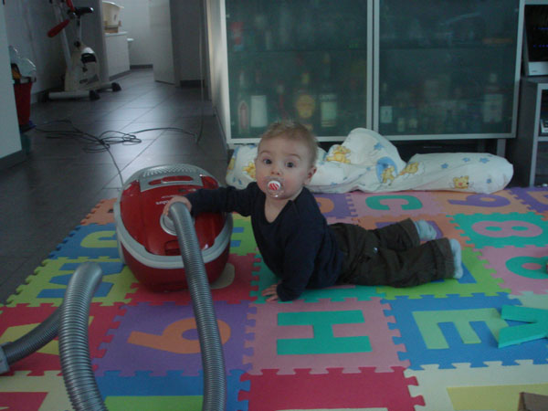 908 Jonas mit Ferrari