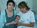 986 Jonas mit Mami und Hebamme Frau Meier